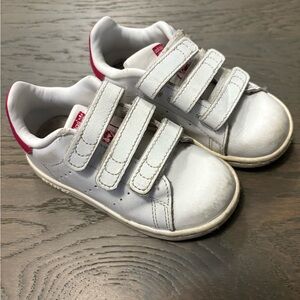 Adidas girls toddler runners sz 7T very good condition ret $119